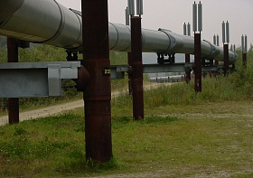 Над нефтепроводами можно строить дороги Над нефтепроводами можно строить дороги